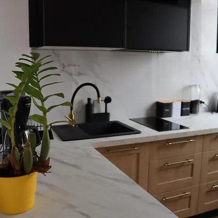 Ohmyhome - Plac Pieciu Rogow - Centrum Warszawa Zewnętrze zdjęcie